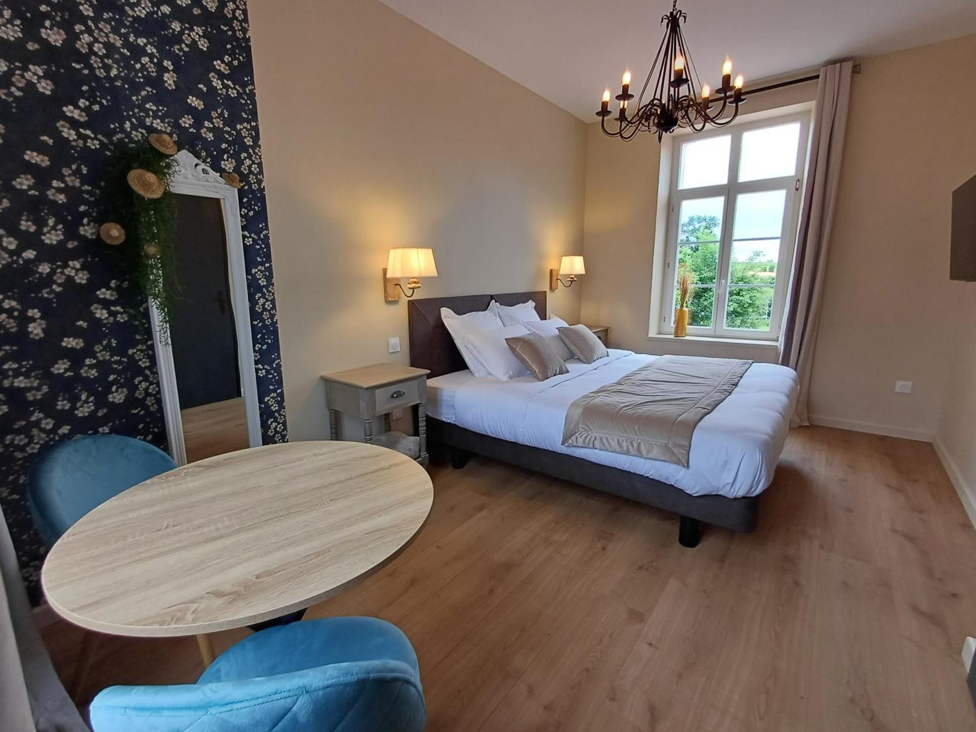 La Reinette Des Pres Hotel Doudeauville Ngoại thất bức ảnh